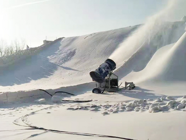 造雪機